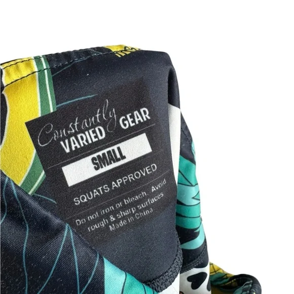 CVG Pineapple, IceCream, Skull Leggings size small - Picture 8 of 8